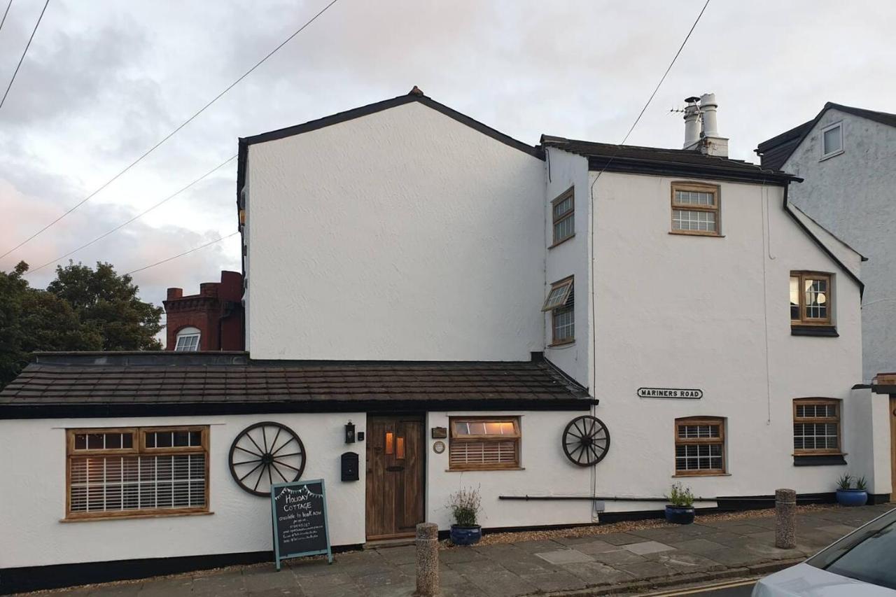 Stunning Quirky 2-Bed Cottage In New Brighton Wallasey Εξωτερικό φωτογραφία